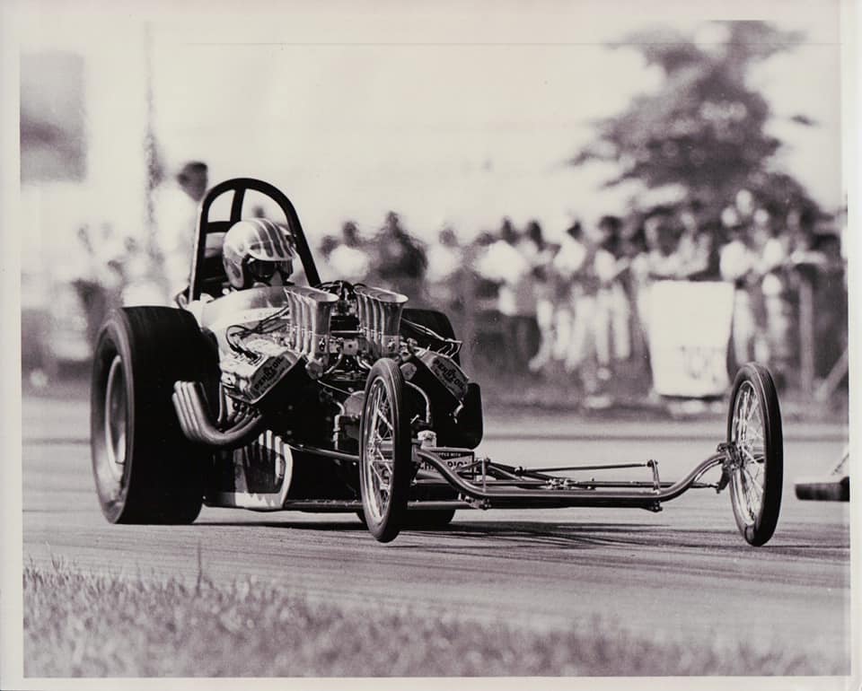 dragster enriquez.jpg