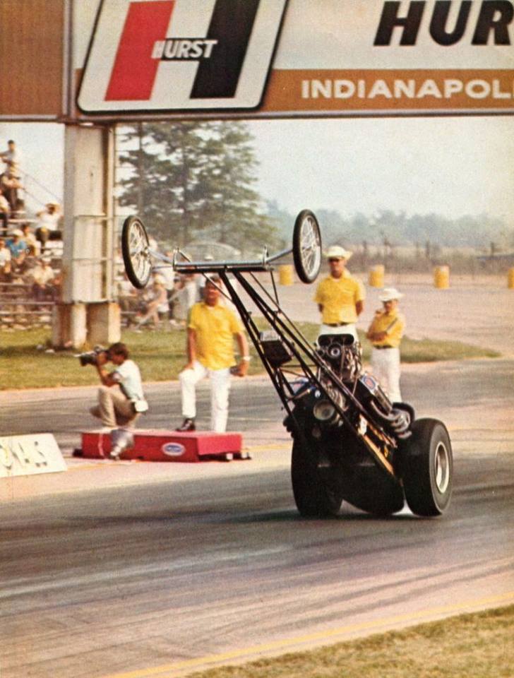 dragster wheelie indy.jpg