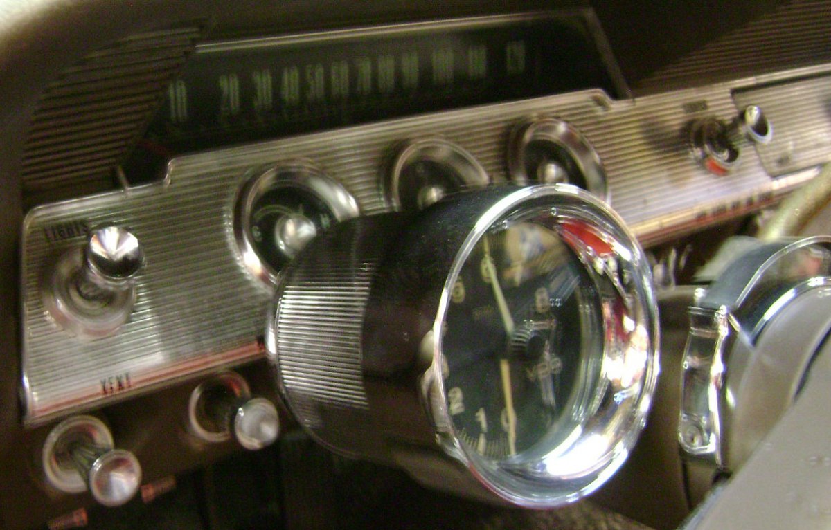 DSC08642 CROP TACH.jpg