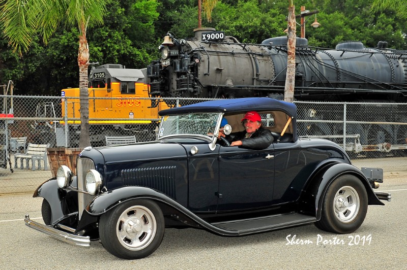 Duane McKinney in his Deuce Roadster @ the 2019 LA Roadster Show & Swap Meet.jpg