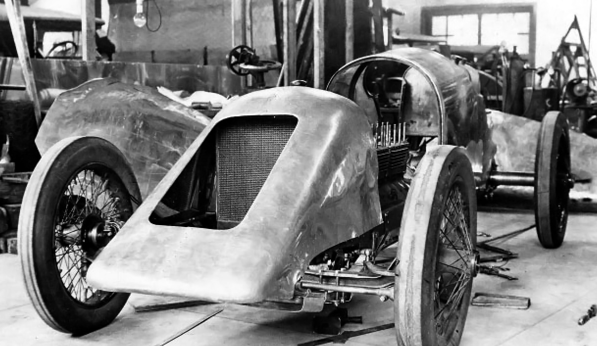 duesenberg-milton-lsr-build.jpg