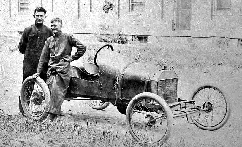 Early-Teens-Model-T-Racing-Car.jpg