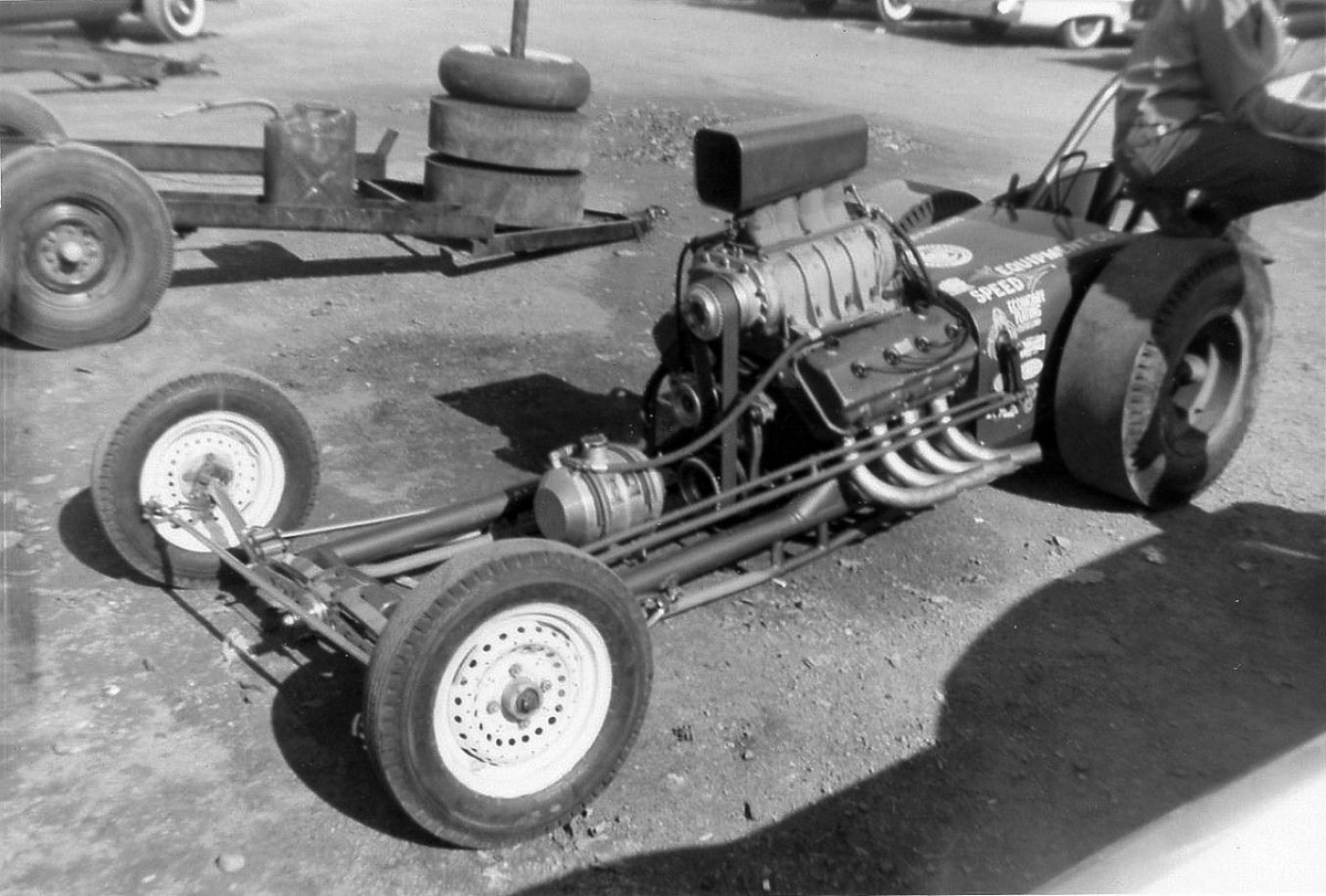 EarlyDragster22-X2.jpg