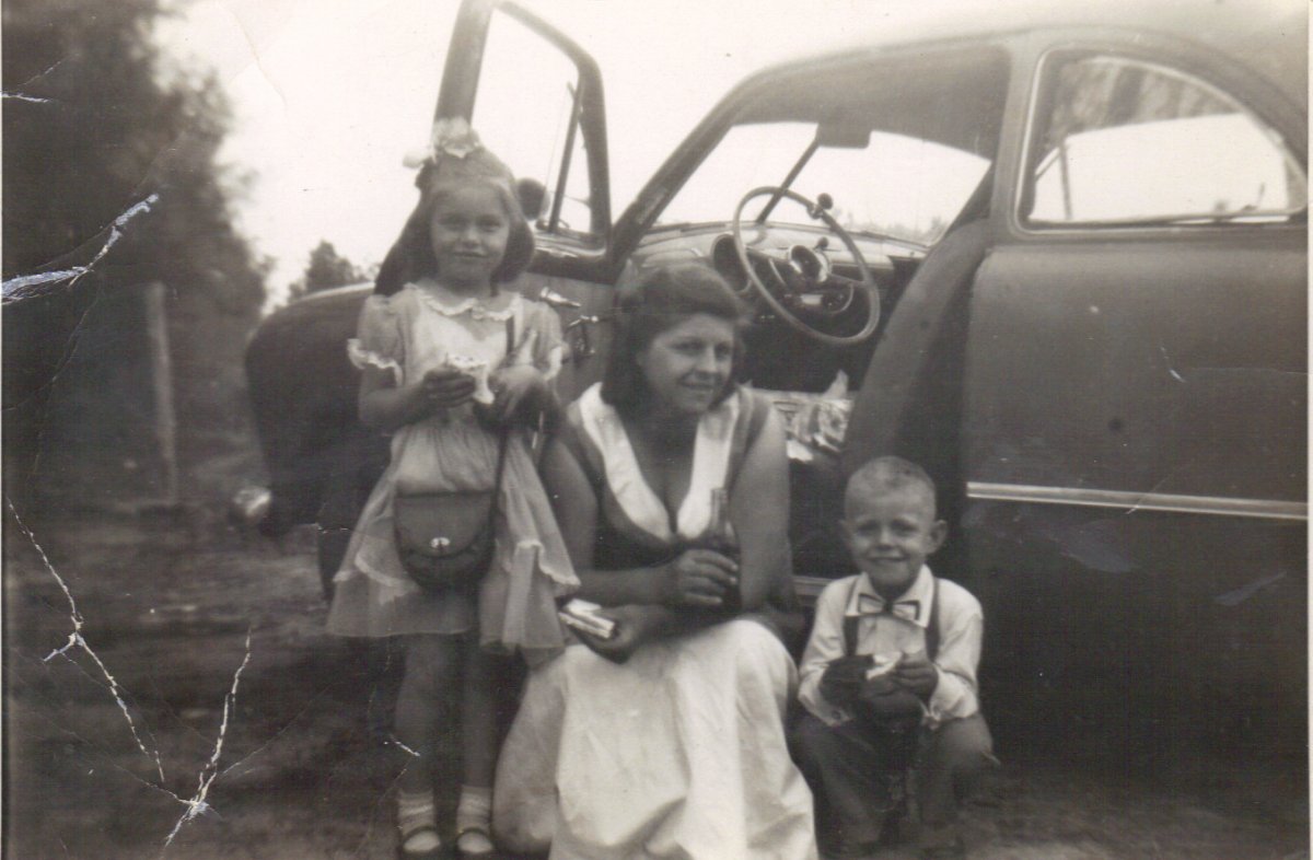 Easter Sunday 1953.JPG