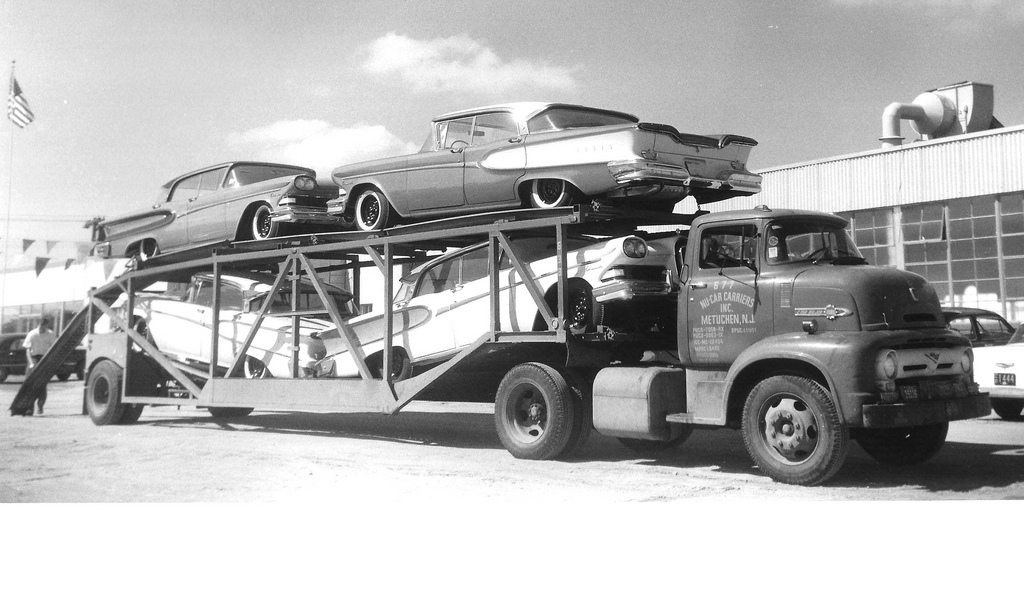 Edsels%20on%20hauler_zpscurcappf.jpg