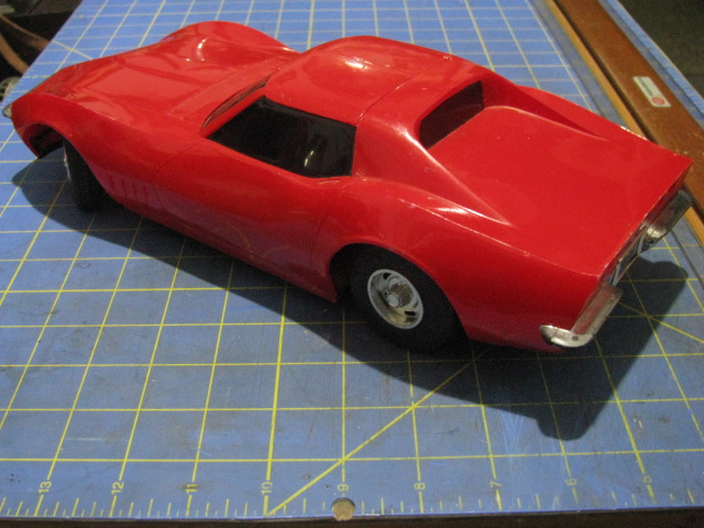 Eldon1968Corvette-1.12thScale$5 002.jpg