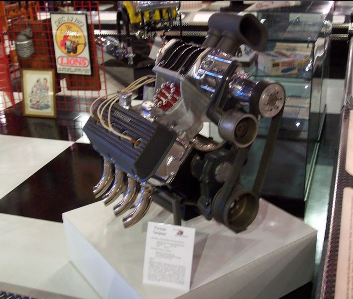 engine 4 pontiac mickey hemi.JPG