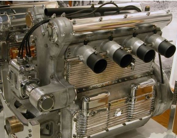 engine Offenhauser 270 CID DOHC 4.JPG