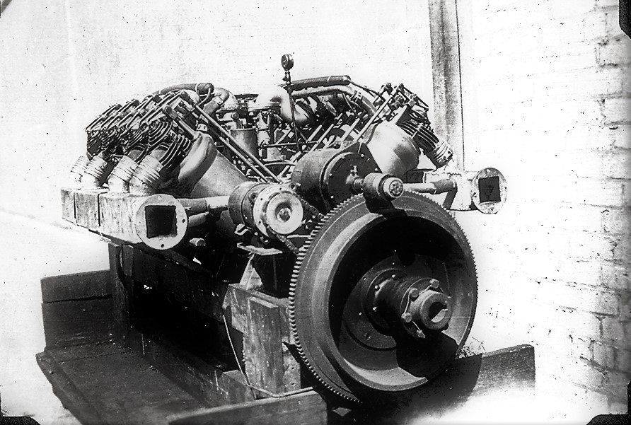 Engines at Millers V8 marine rear.jpg
