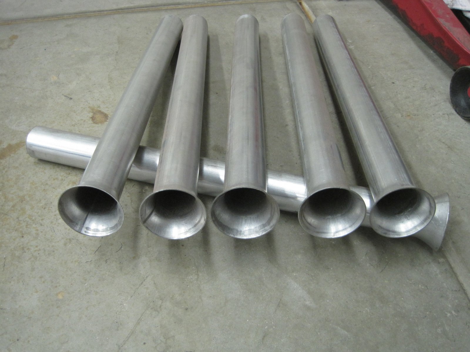 exhausts pipes 002.jpg