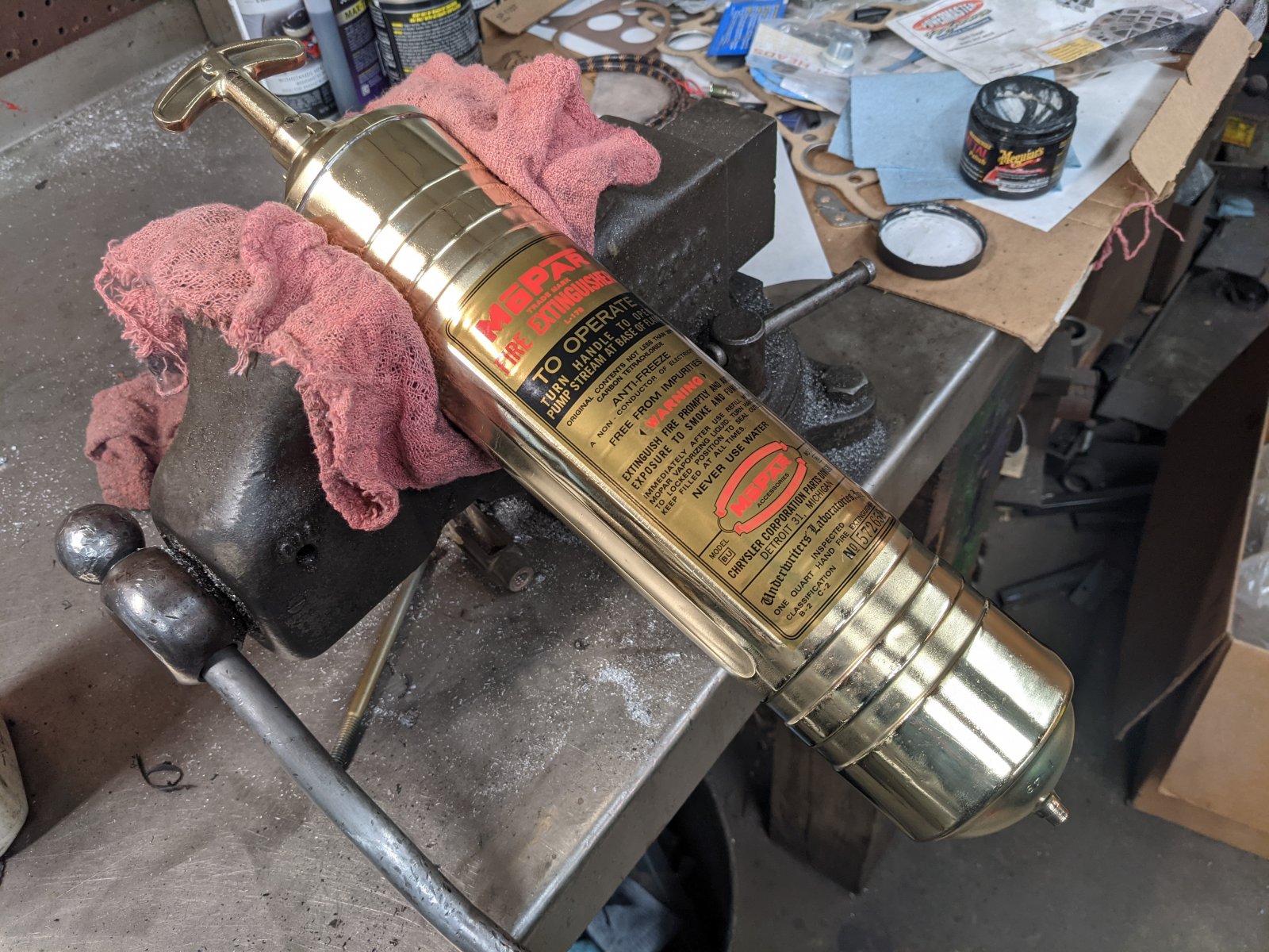 Extinguisher4.jpg