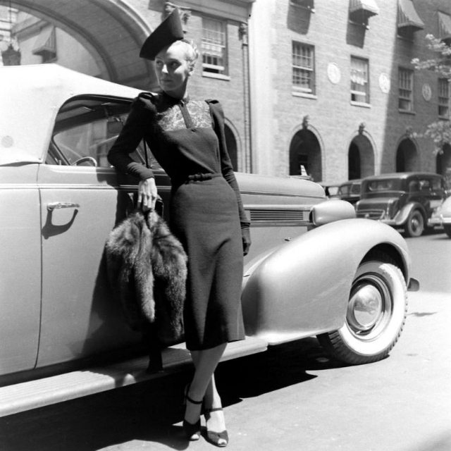 fall-fashions-by-alfred-eisenstaedt-4.jpg