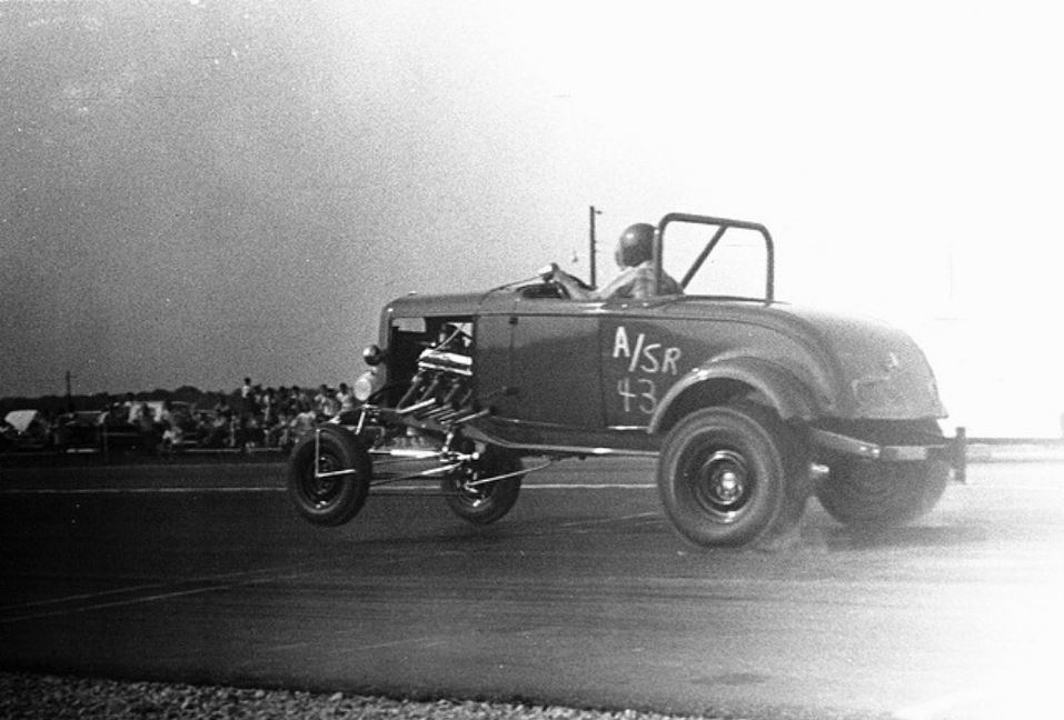 FE power wheelie Austin drag strip.JPG