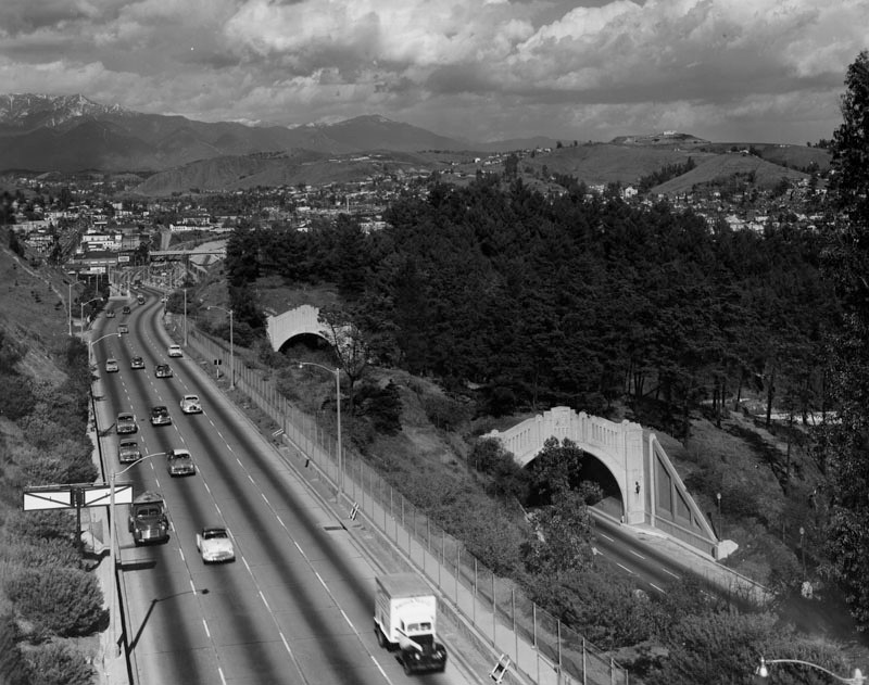 Figueroa_Tunnels_1950s.jpg