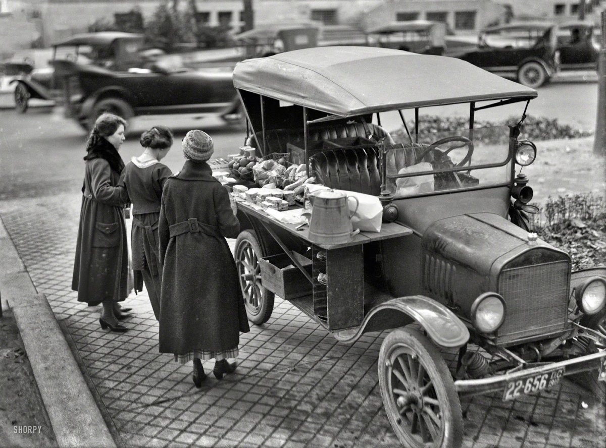 Food truck, Washington D.C., 1919.jpg