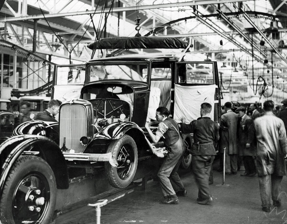 Ford assembly line.jpg