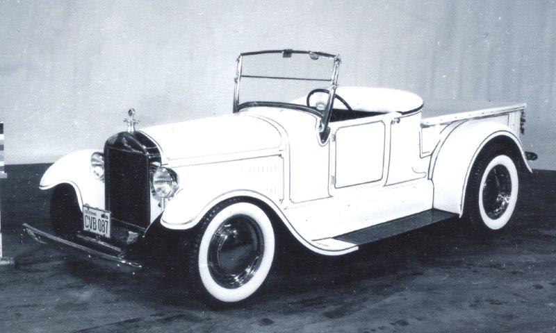 FORD CUSTOM ROADSTER.jpg