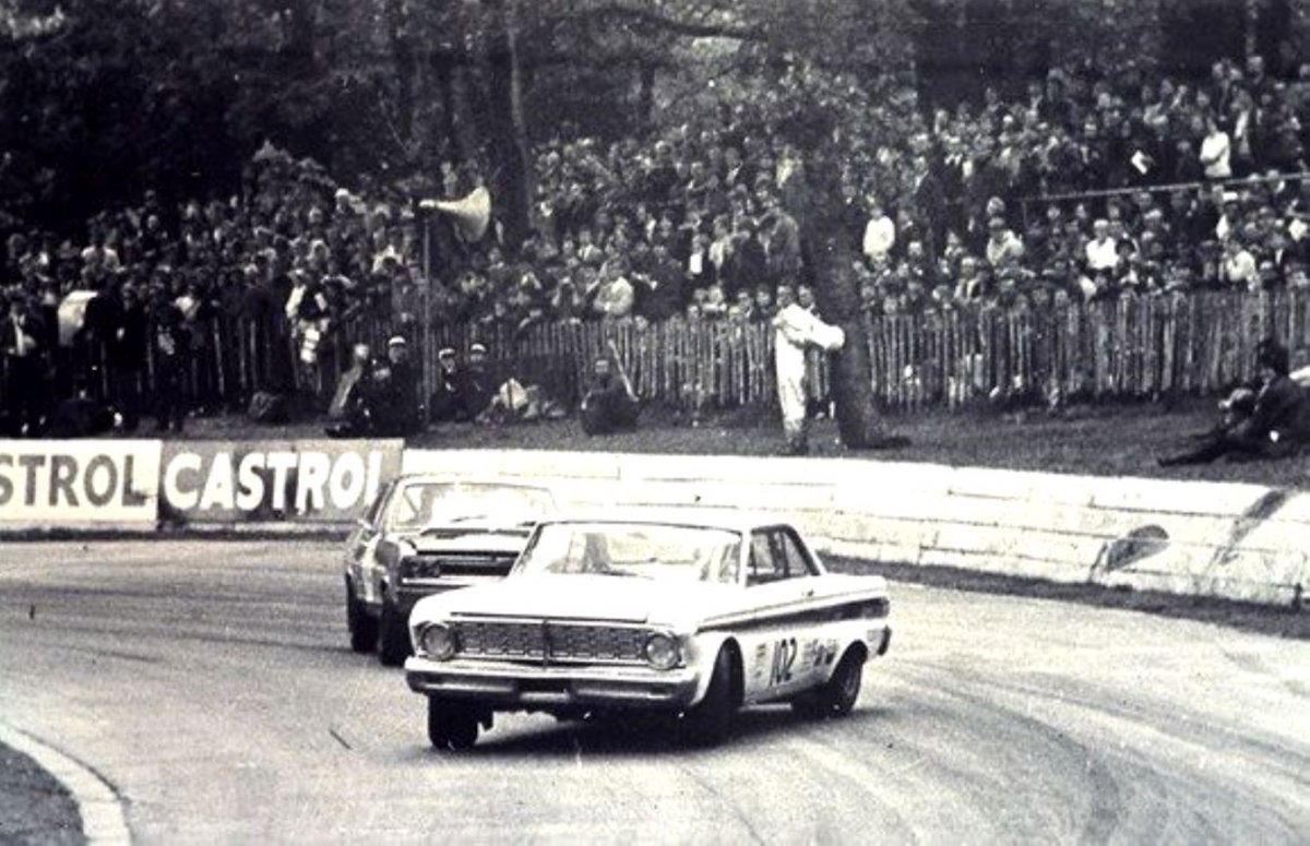 Ford Falcon Crystal Palace British Saloon Car Championship.jpg