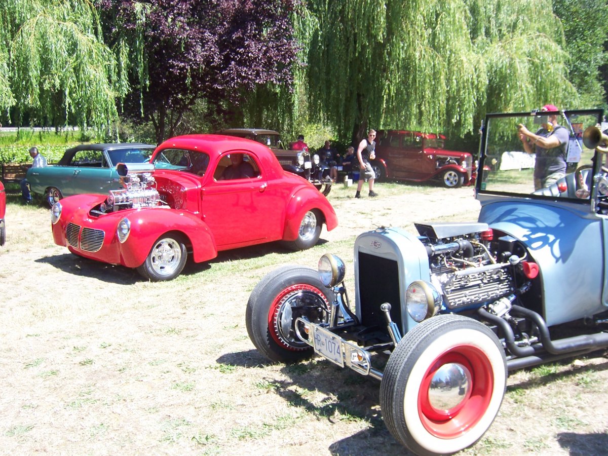 Ford & Friends.JPG