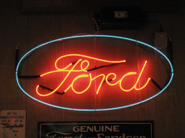 Ford neon.jpg