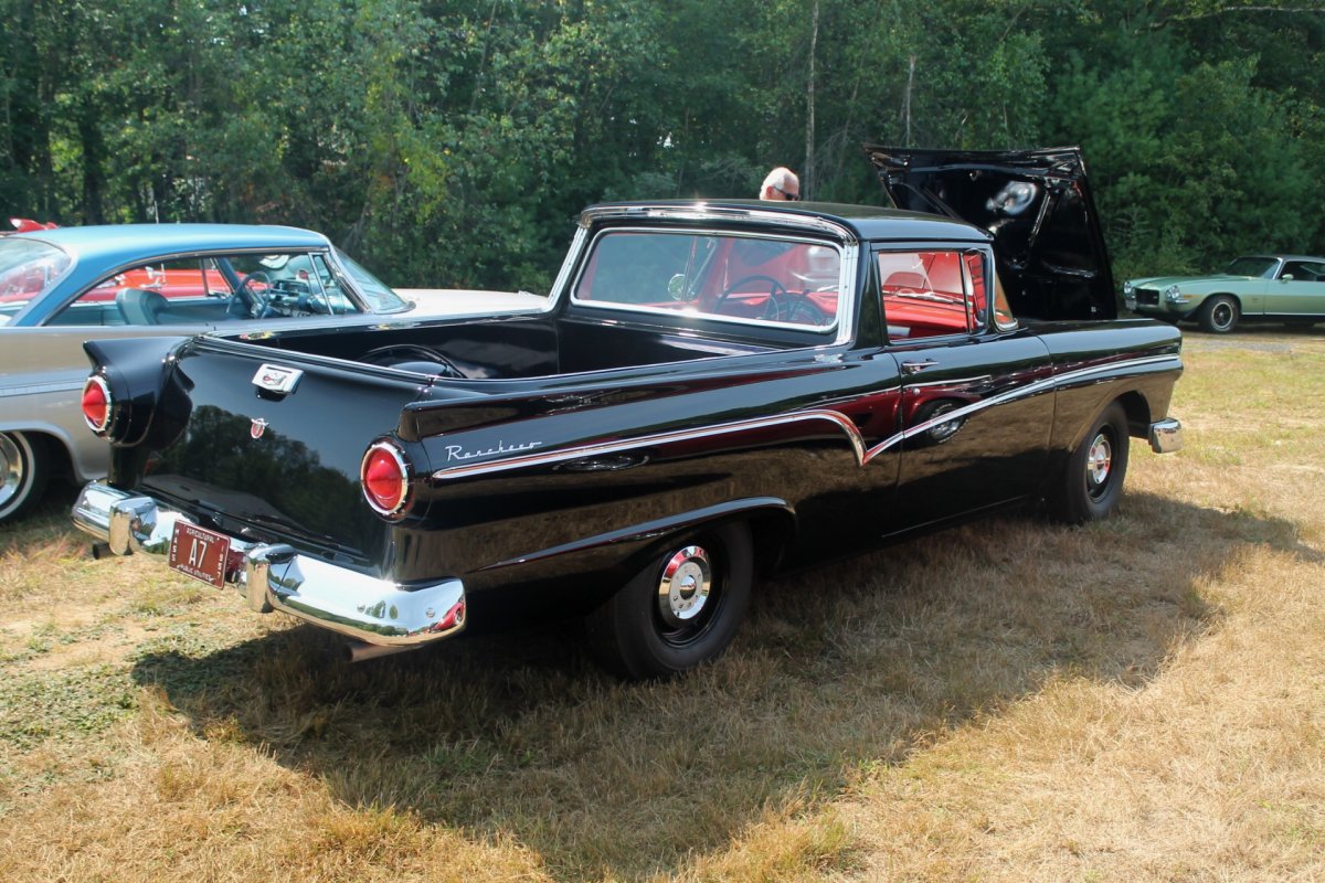 ford-ranchero-1957-7.jpg