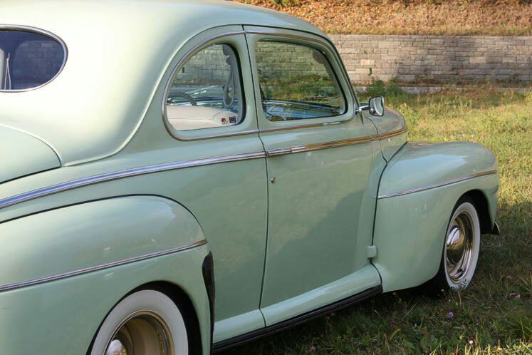 ford_coupe_1946_mintgruen_d_2m.jpg