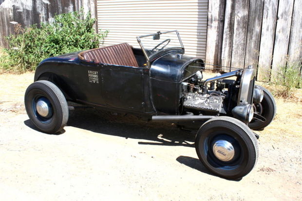 Ford_Model_A_Flathead_V8_Roadster_AV8_Salt_Flat_Driver_eBay_1414789455.jpg