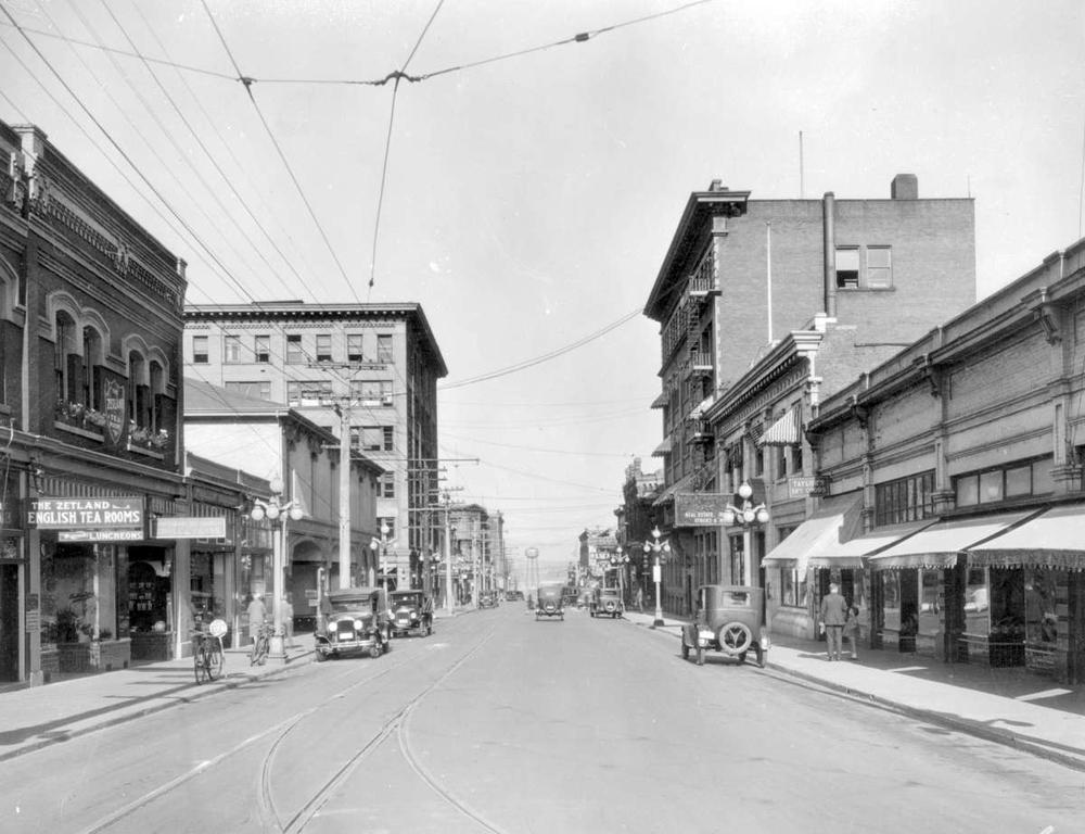 Fort St. looking west from Douglas st,.jpg