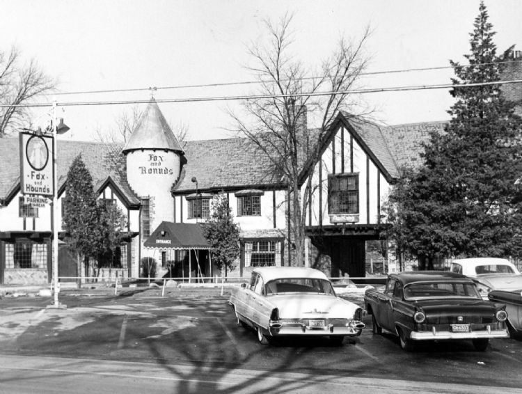 Fox and Hounds Bloomfield Nov. 27 1957.jpg