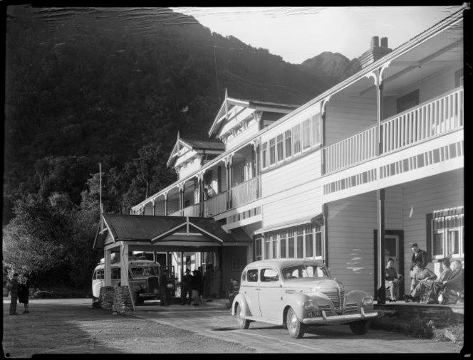 Franz Josef Hotel 1950.jpg