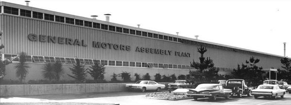 Fremont GM Assembly Plant.JPG