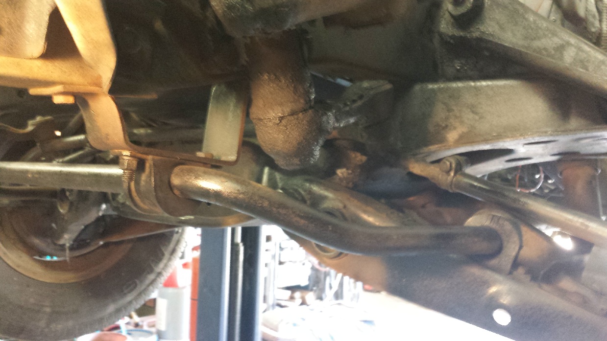 Front Sway Bar 1.jpg