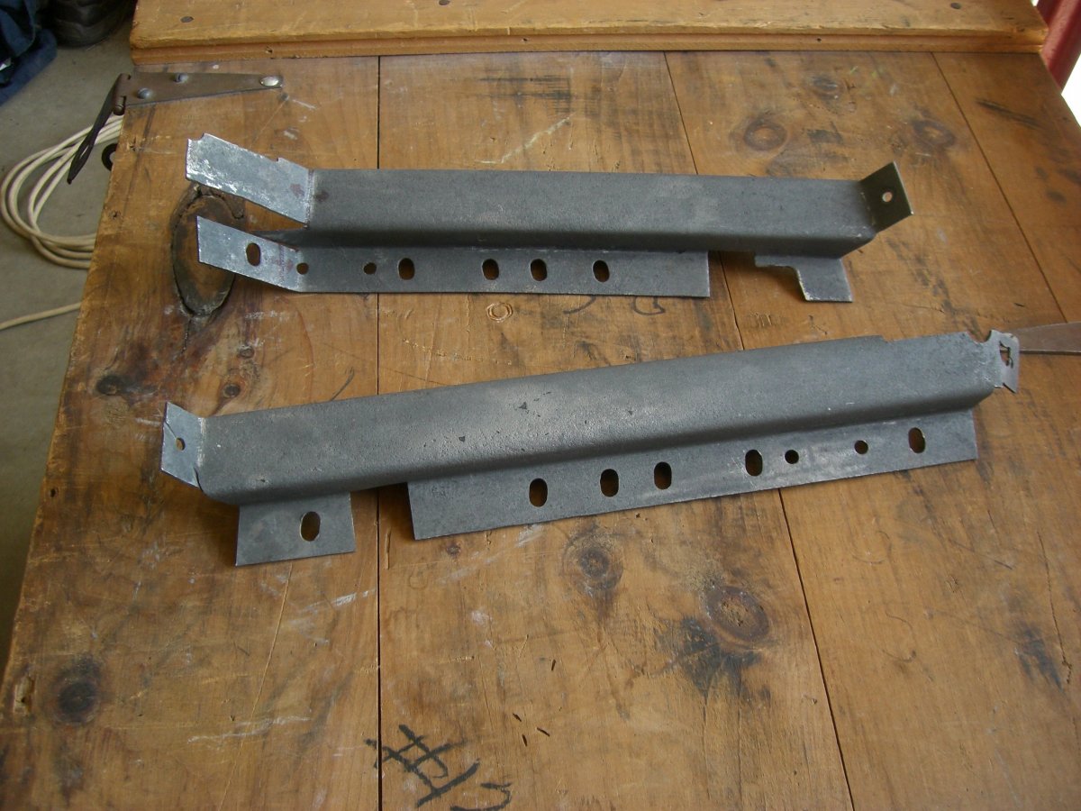 fwdbrace1.jpg