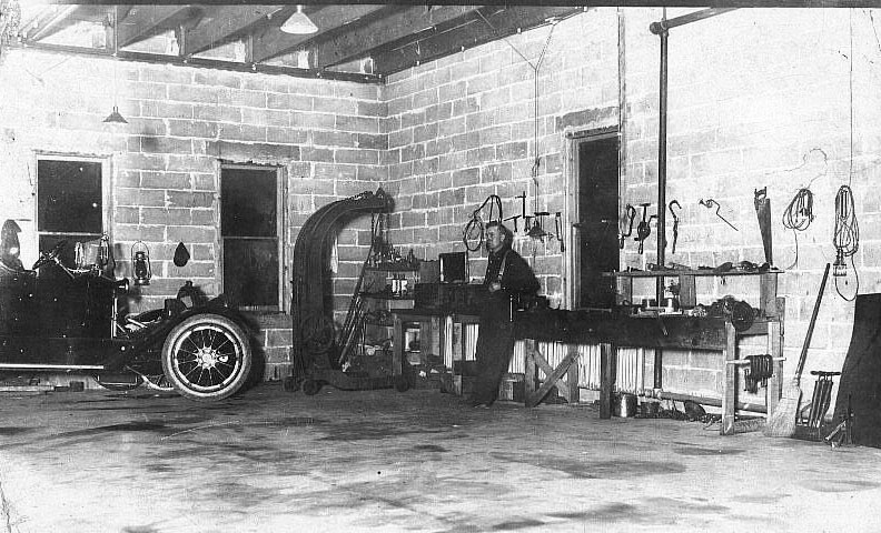 garage.jpg