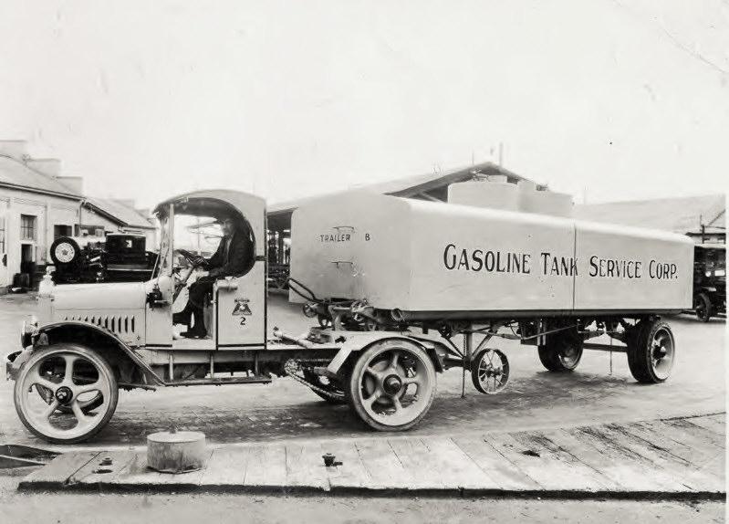 gas station 1915 Mack pulling for Gasoline Tank Service @ Se.jpg