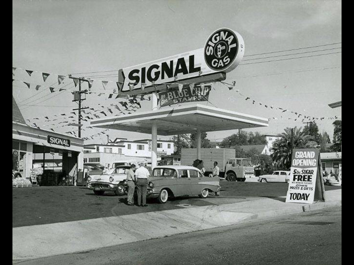 gas station1.png