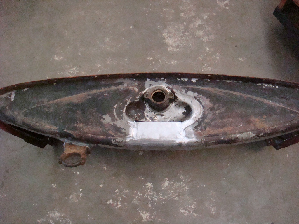 Gas Tank 8.JPG