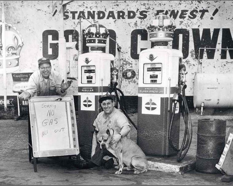 gas17 on strike chicago.JPG
