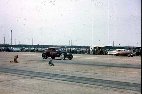 GAS_COUPE_62_AT_TOLEDO_DRAGSTRIP.jpg