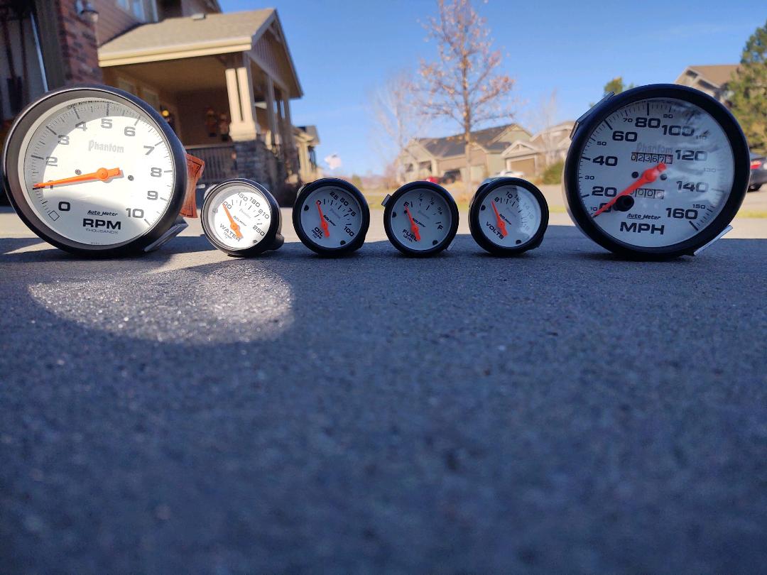 Gauges 1.jpg