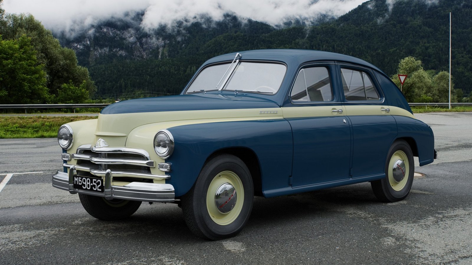 GAZ M20.jpg