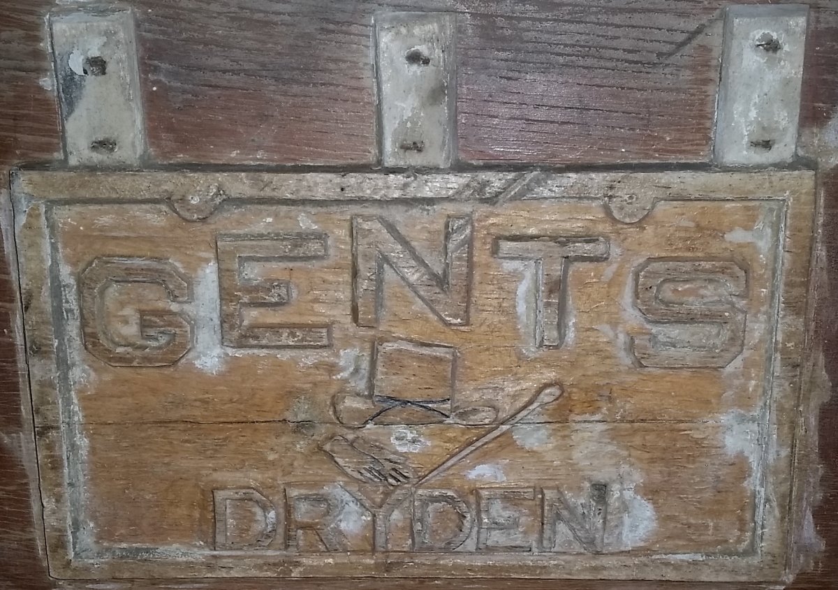 Gents02.jpg