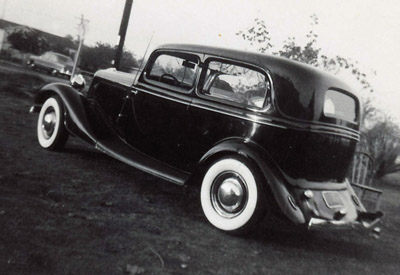 Gil-lippincott-1934-ford-profile.jpg