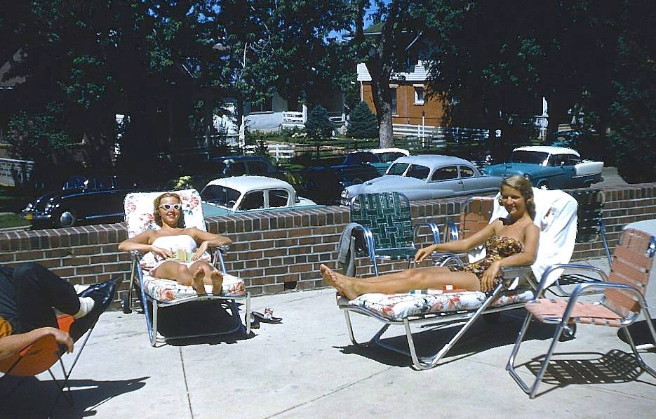 girls sunbathing.jpg