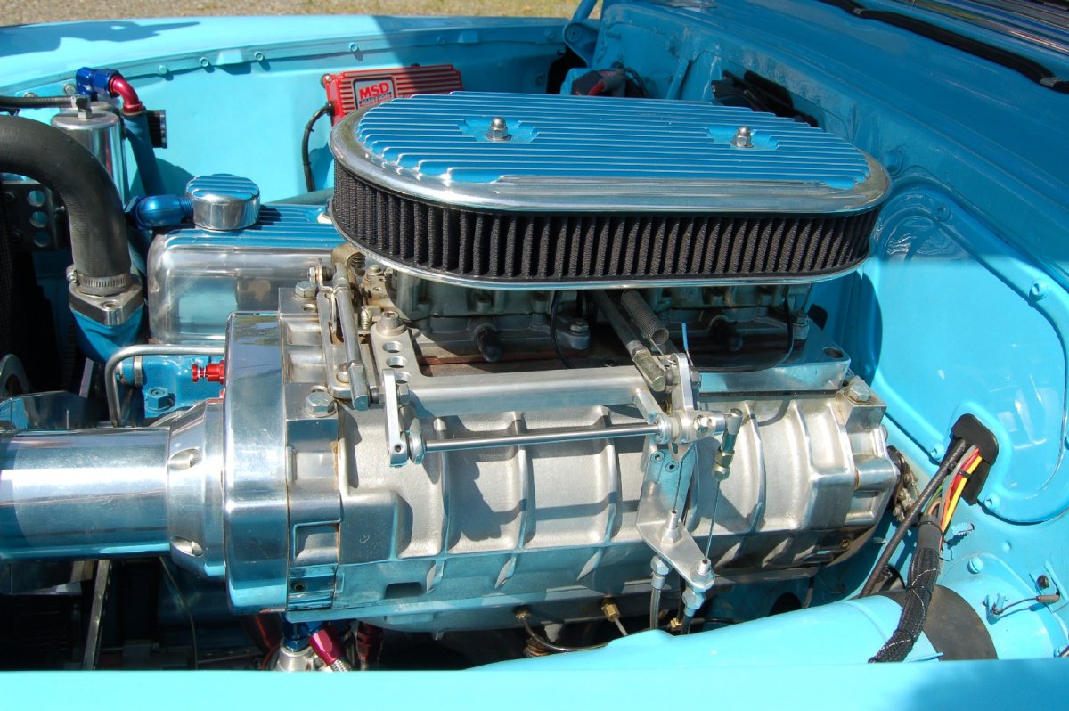 GMC 8V53  blower.JPG