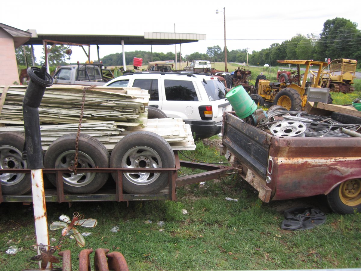 GMC & trailer load 003.JPG