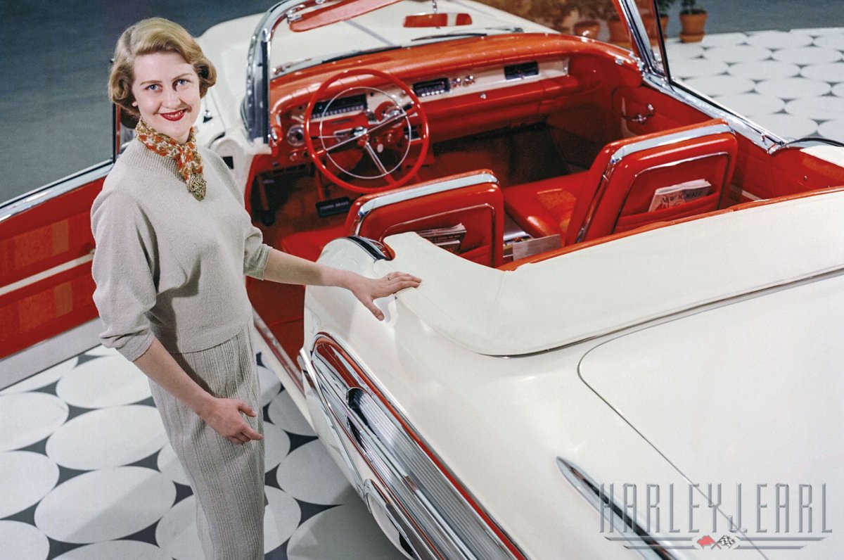 GM's Automotie Designer Women-1.jpg