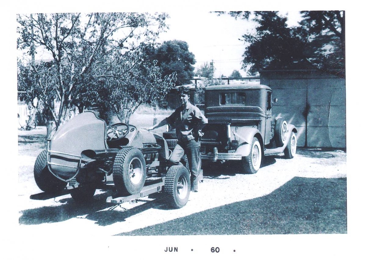 golladay midget and truck.jpg