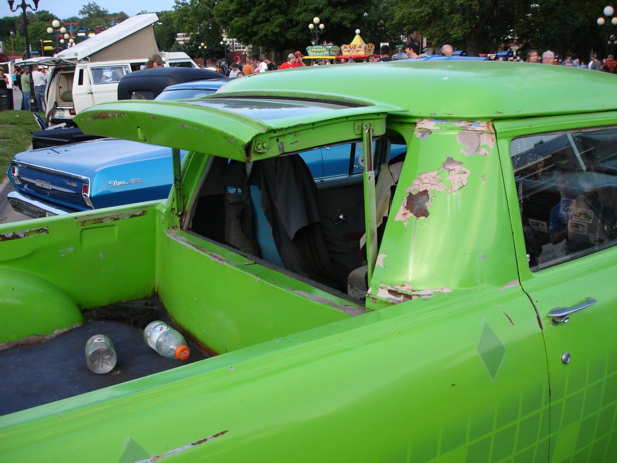 GoodGuys 2014, Fairgrounds cruise night, Nan, Dawn\'s bass 117.JPG