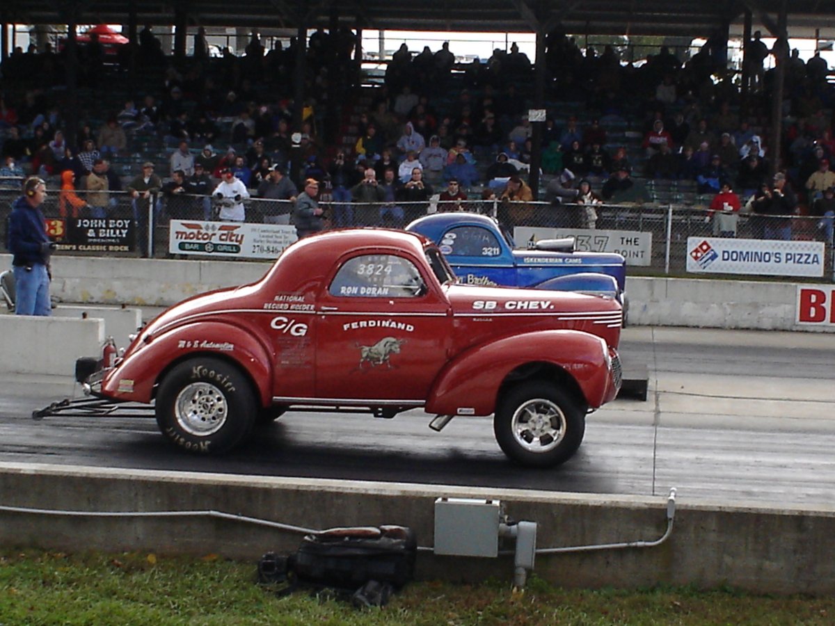 Goodguys Bowling Green 2009 023.jpg